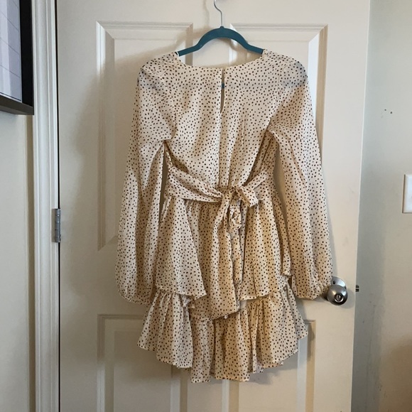 Flowy Polka Dot romper - Picture 2 of 3